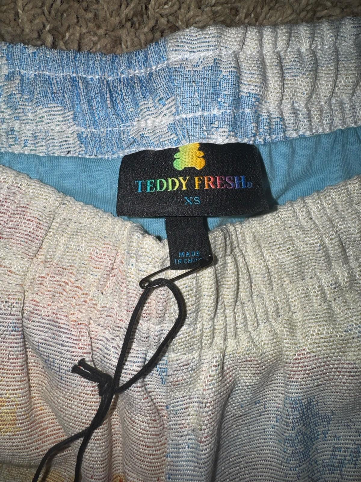 NEW RARE Teddy Fresh Samuel Finch Shorts Watercolor Landscape Print Size XS NWT