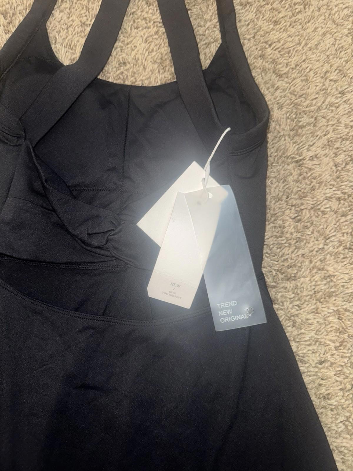 RIGOLLA Backless Cut Out Twisted in back Bra Dress with shorts Size SMALL-NWT