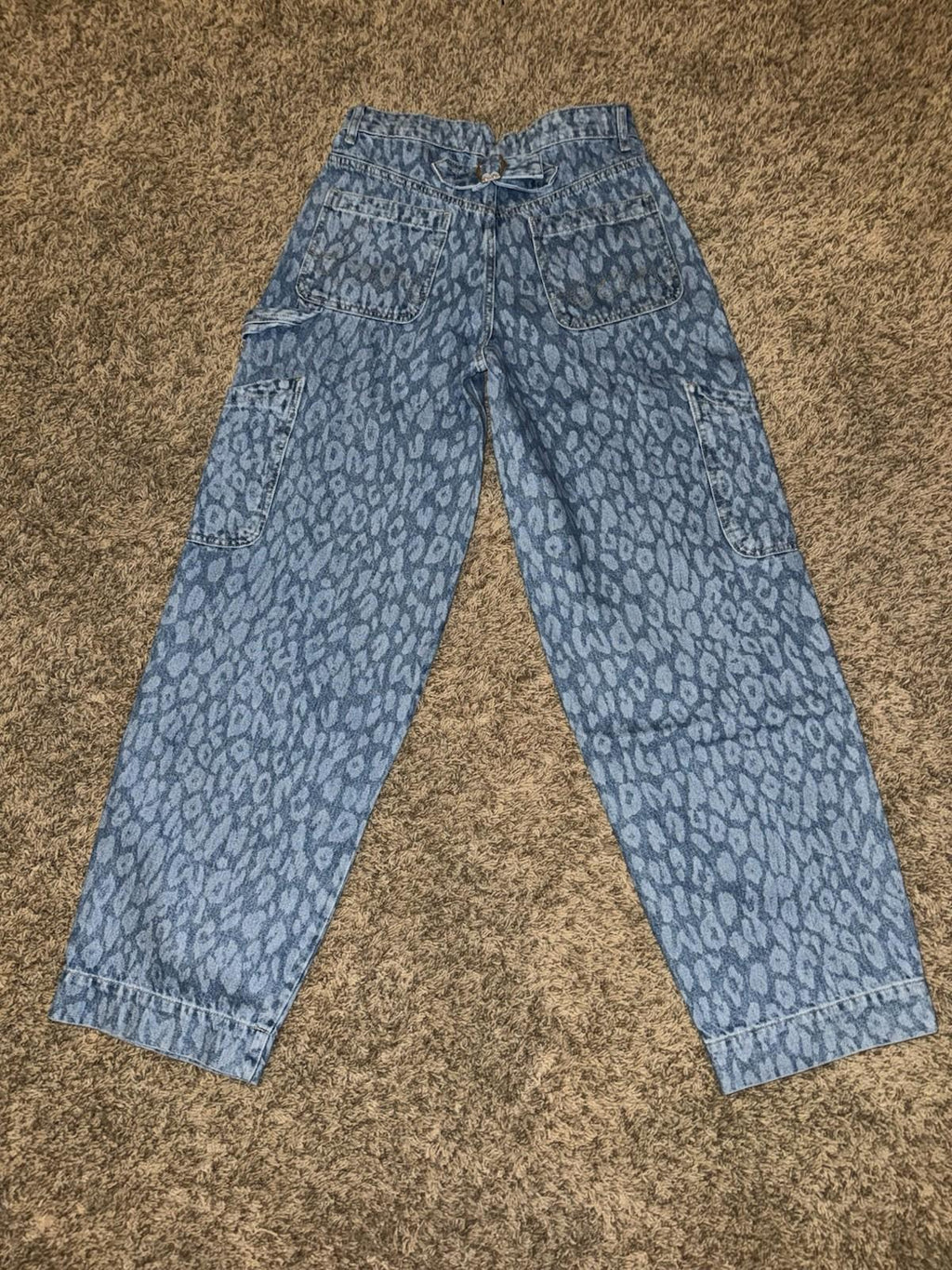 Revolve Damson Madder Drew Straight Leg in Leopard Jaguar Laser Blue size 8 NEW!
