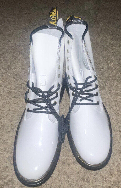 Doc Dr. Martens White Leather Zavala Men’s 9 Womens 10 NEW!