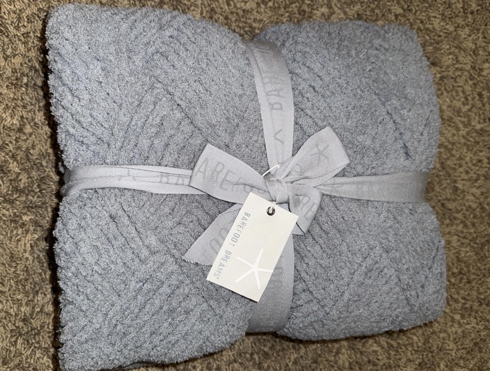NWT $160 Barefoot Dreams CozyChic Diamond Weave Throw Blanket Gray 45"X60"