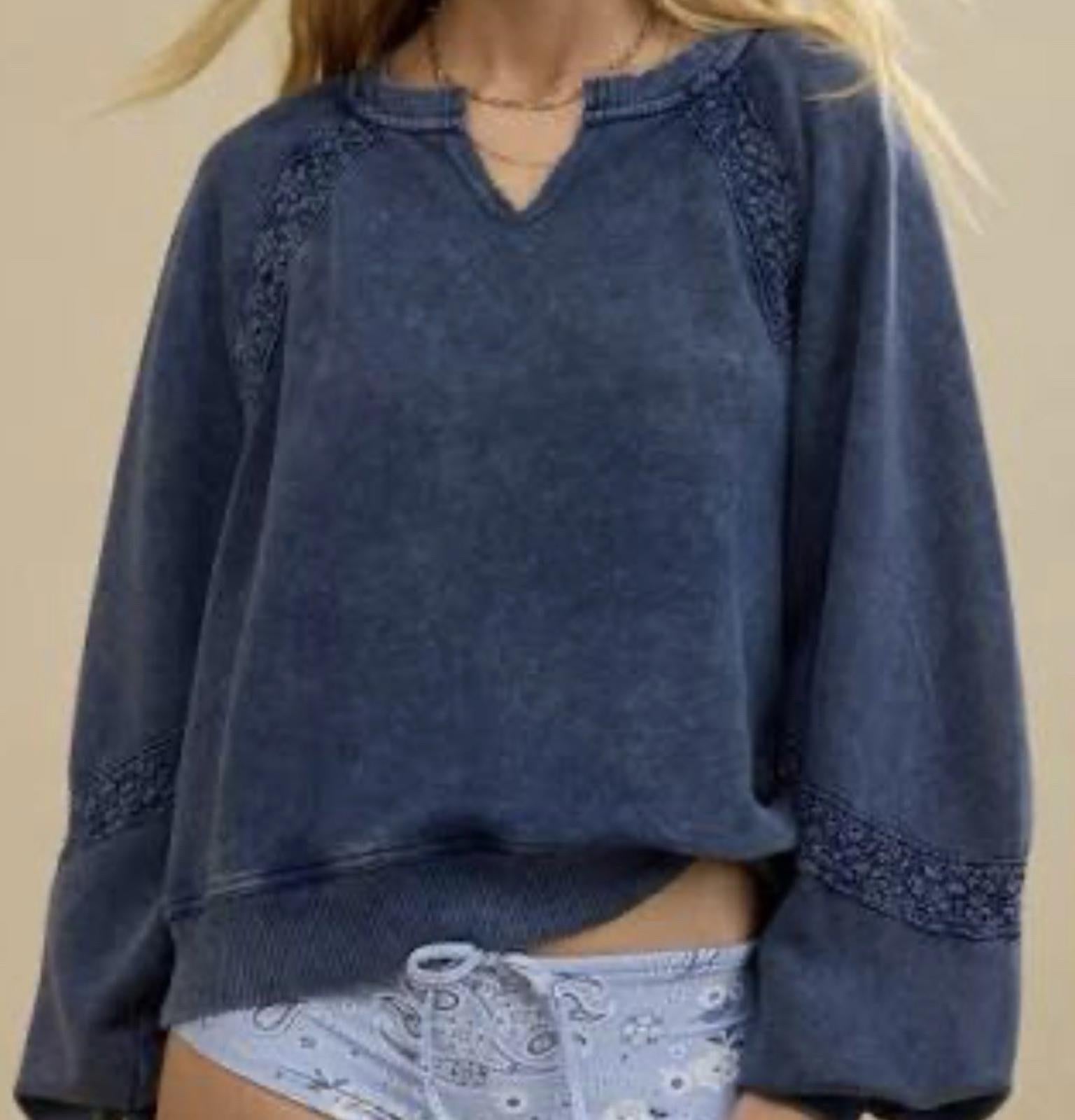 NEW! Aerie Women’s Hey Crochet Sweatshirt BLUE Size M NWT