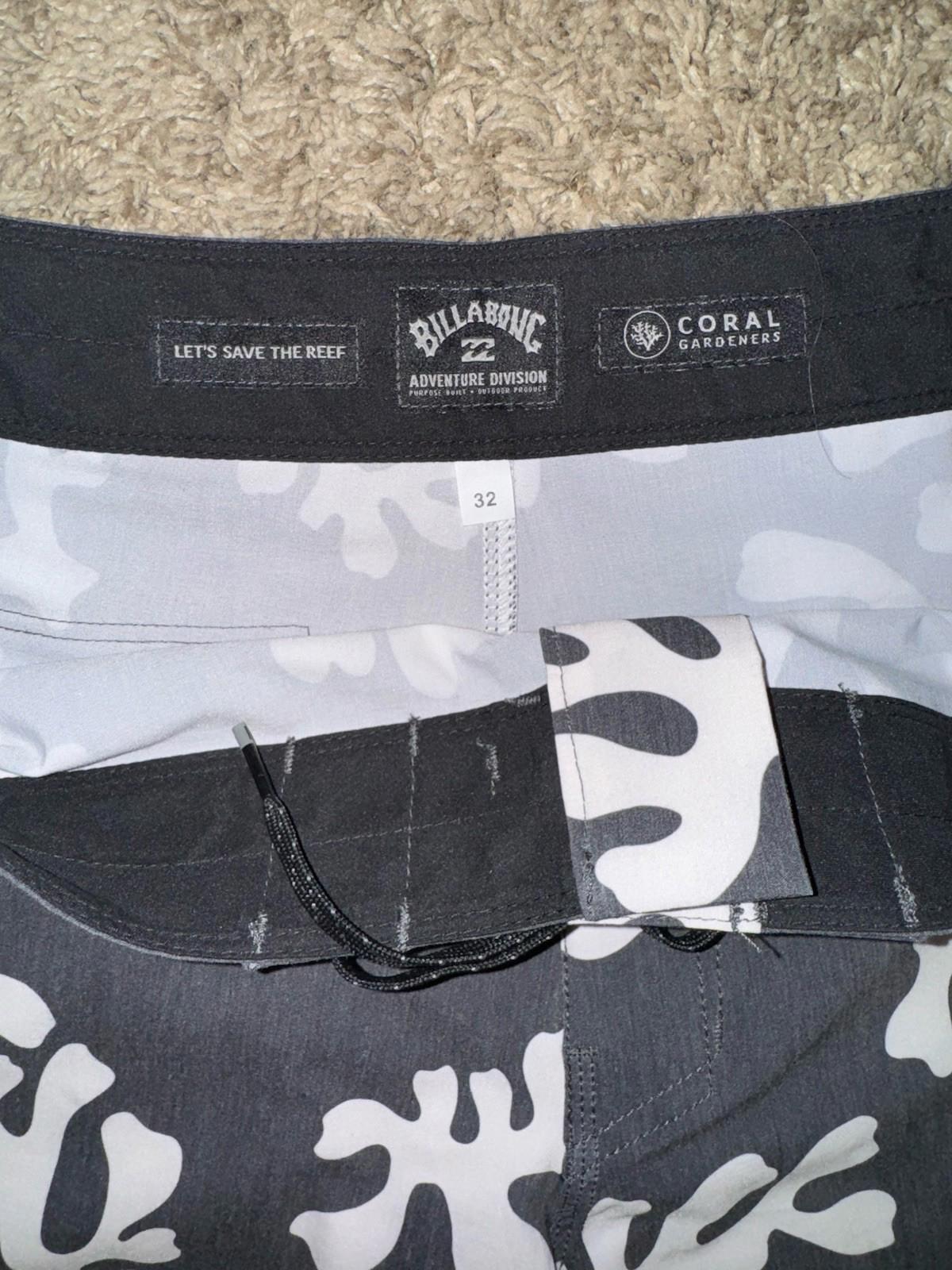 Billabong Horizon Pro Board Shorts Regular Length  Size 32 NWT