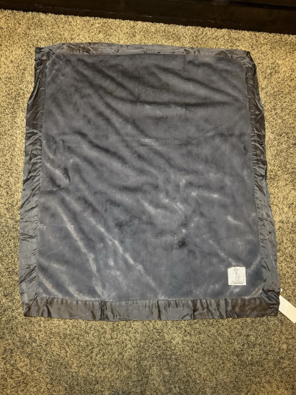 New LITTLE GIRAFFE Chenille Charcoal Baby Blanket Size 29"×35"