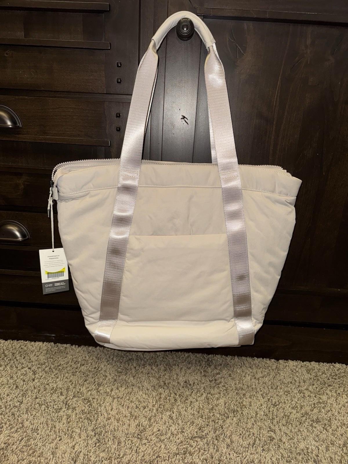 RARE Sold Out Brand New w/tag Vuori - All Around Tote Cream White new style NEW