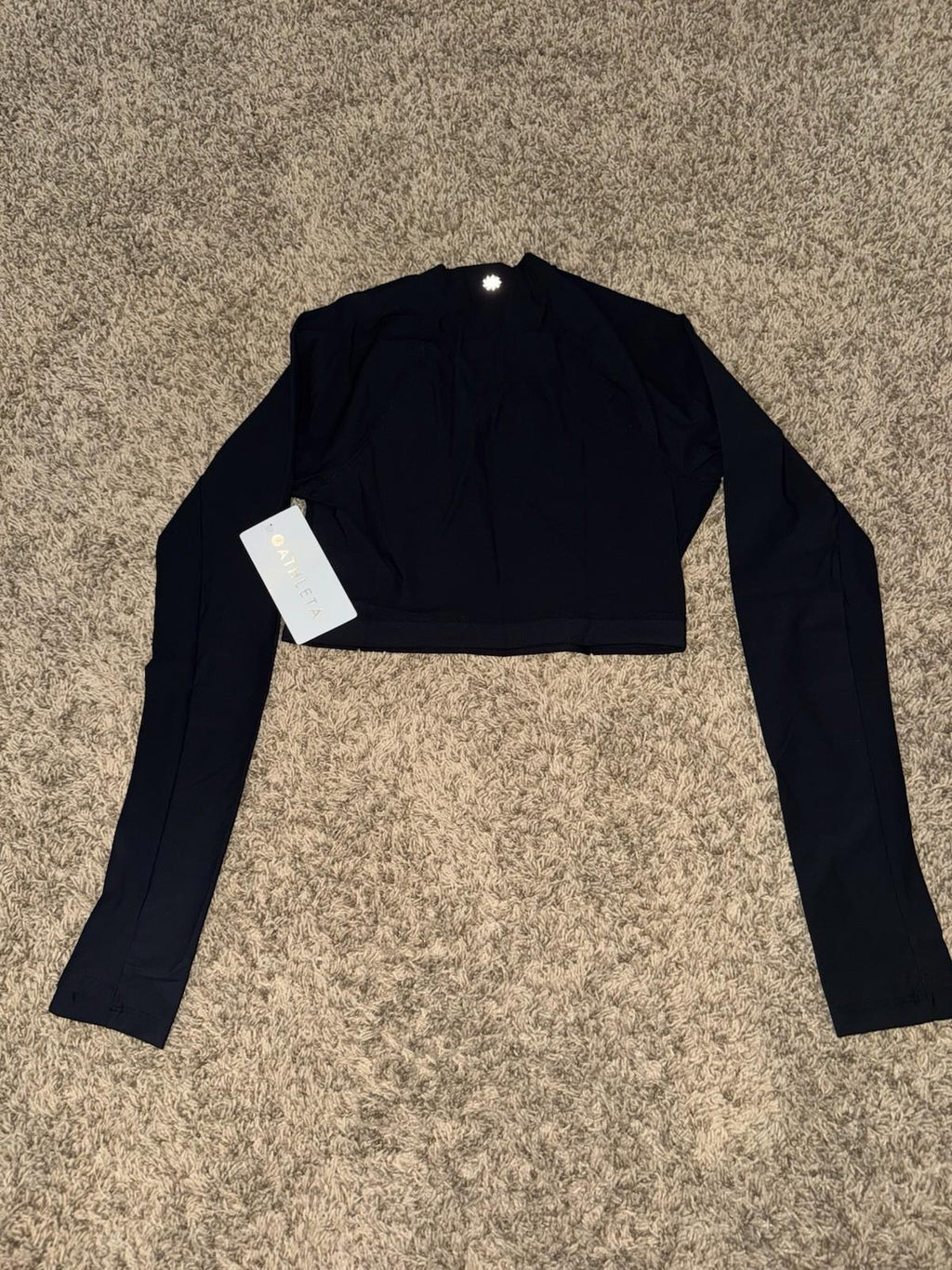 NEW Athleta SMALL Crosstrain Ultra Crop Top, Black Fitted Shirt Workout Running