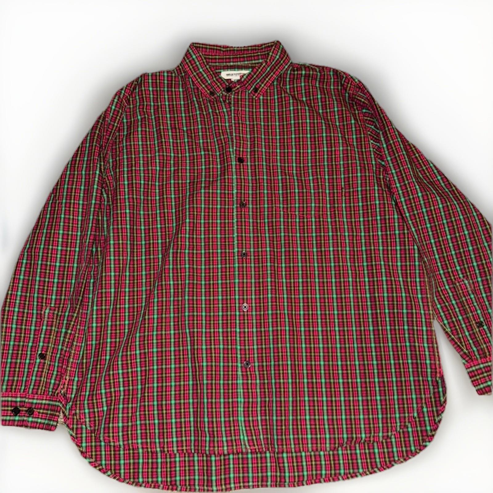 Men's Urban Outfitters Red & Green Plaid Long Sleeve Button Up Shirt Size Large