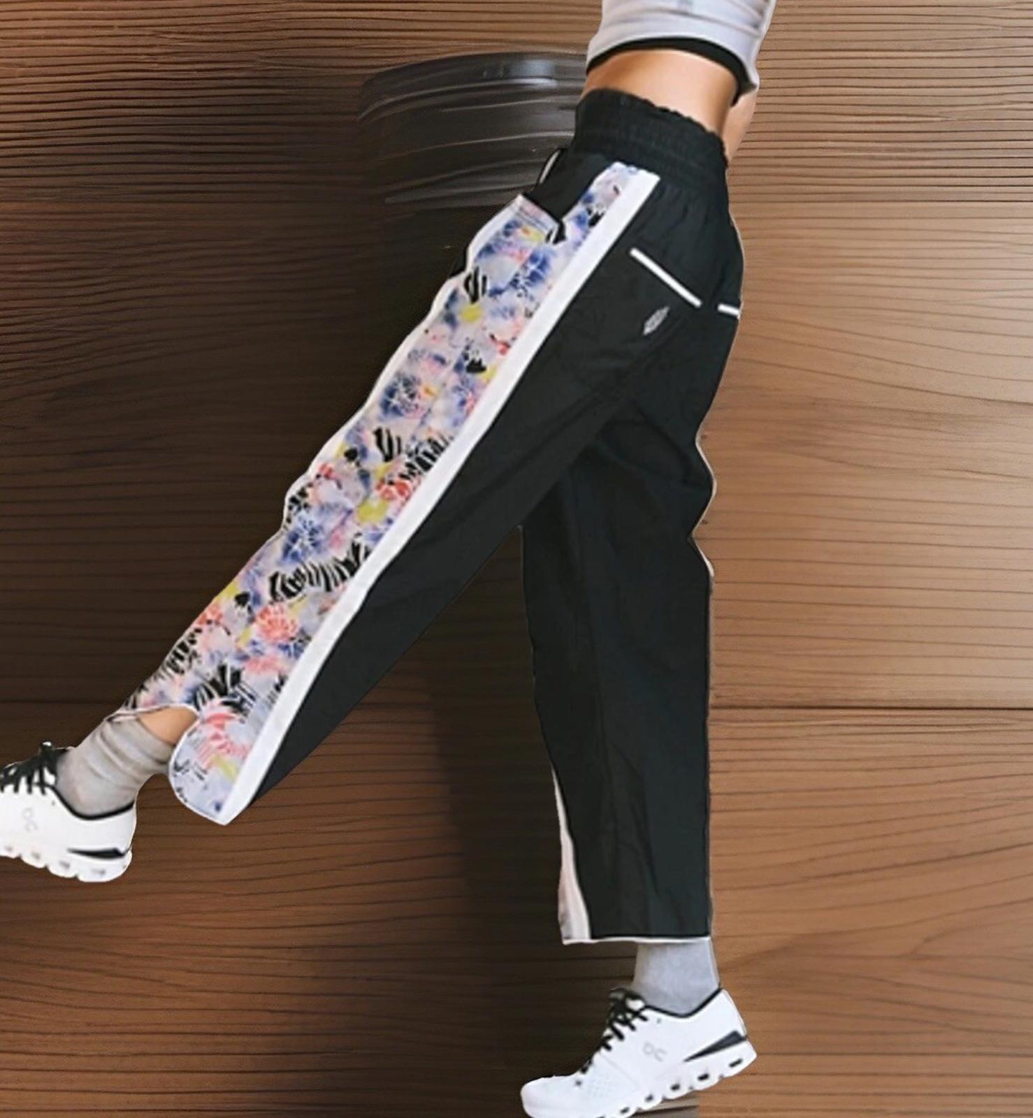 FP Movement Champ Is Here Printed Pants Black Floral Womens XS Track Pants NEW!
