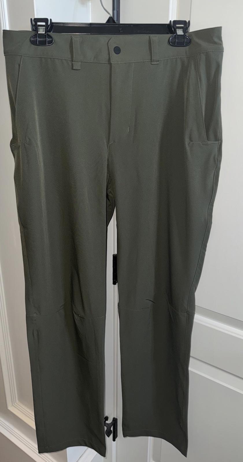 NEW! The North Face Men's Size 31x32 Reg Paramount  Active Pants Green
