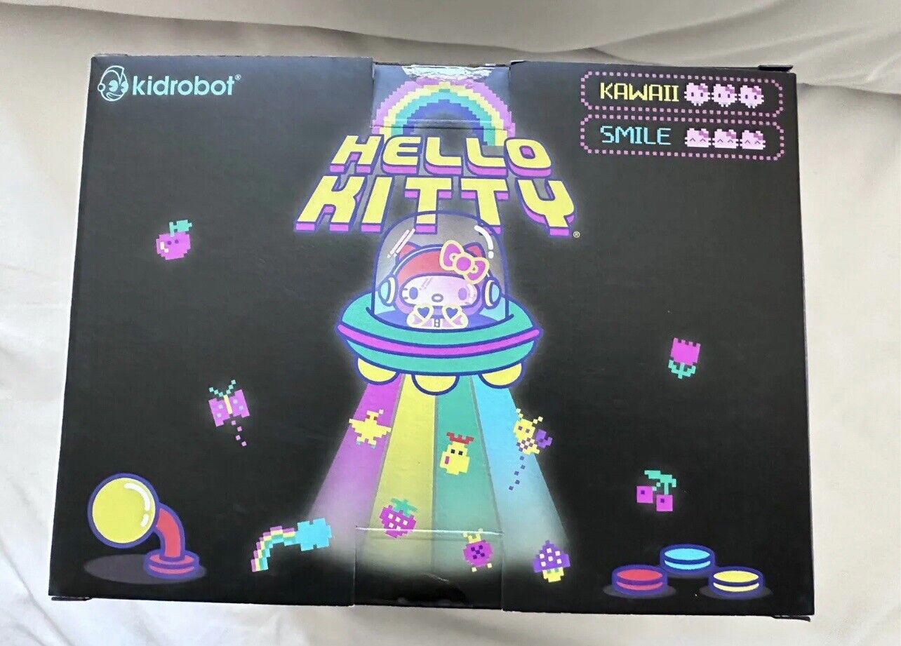 Hello Kitty UFO White Gold Exclusive San Diego Comic Con