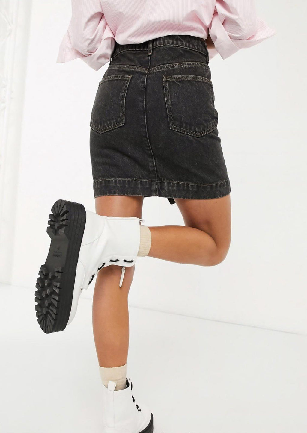 Collusion Womens Mid Acid Wash Denim Mini Skirt Mid Snow Wash Size 2us/6uk New