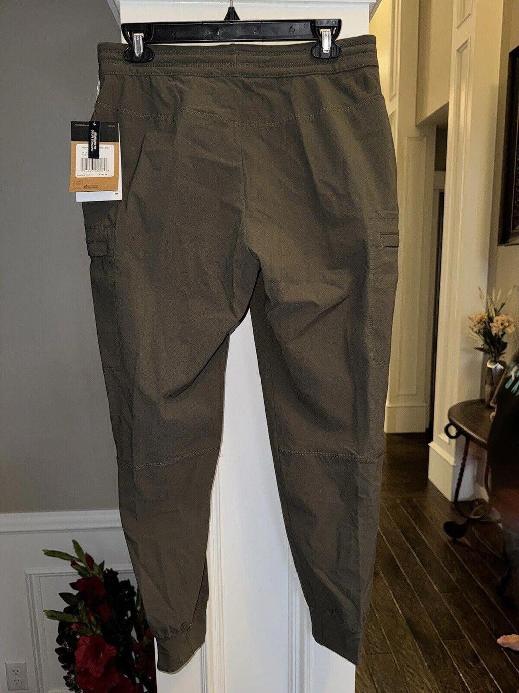 NWT The North Face Women Taupe Green Laterra Jogger Pants MD
