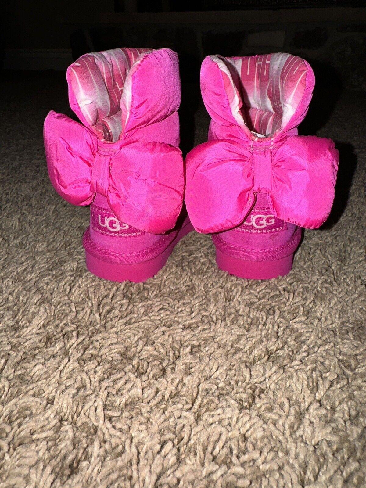 NEW UGG MAXI WAVELENGTH BAILEY BOW PUFFER BOOTS Youth 6 💕