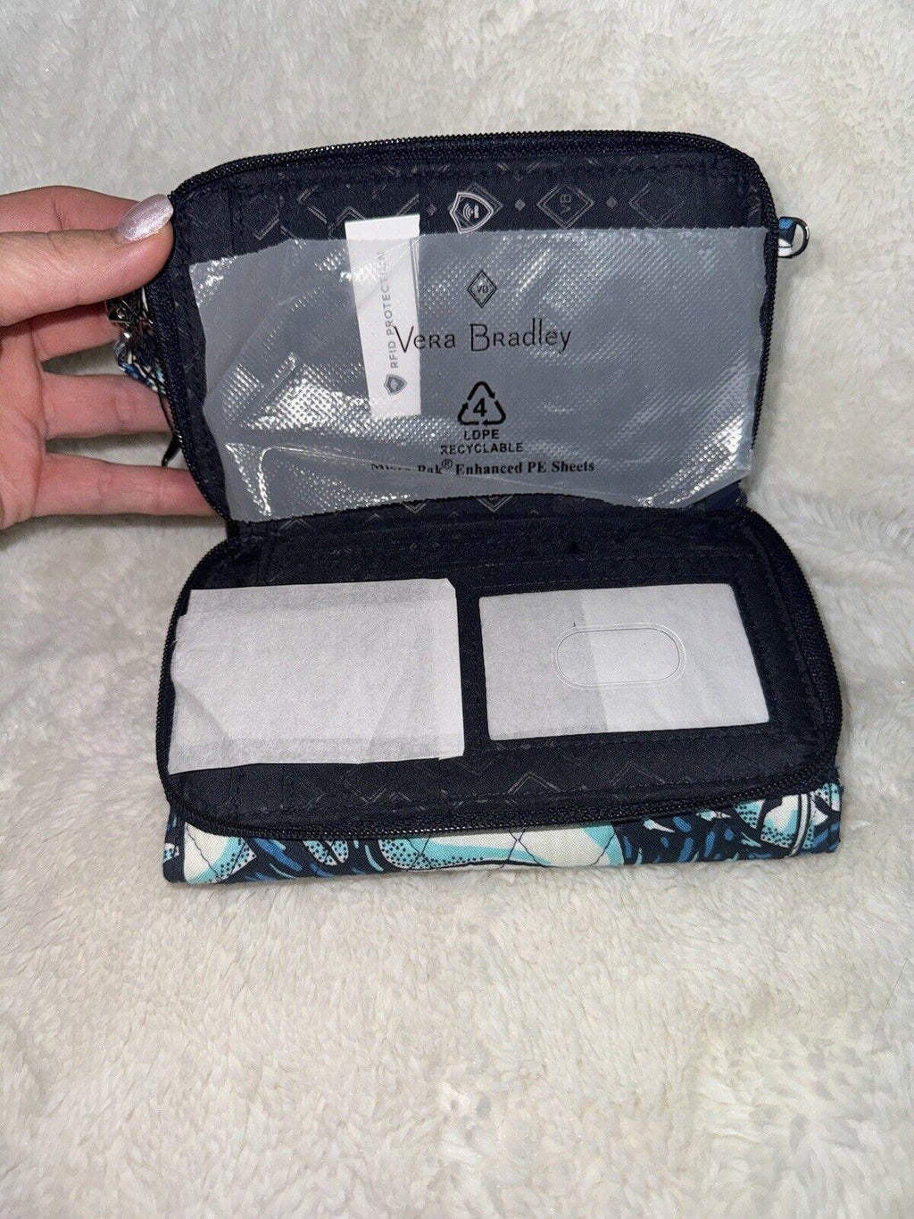 Vera Bradley RFID 3 in 1 Crossbody In Shore Enough NWOT