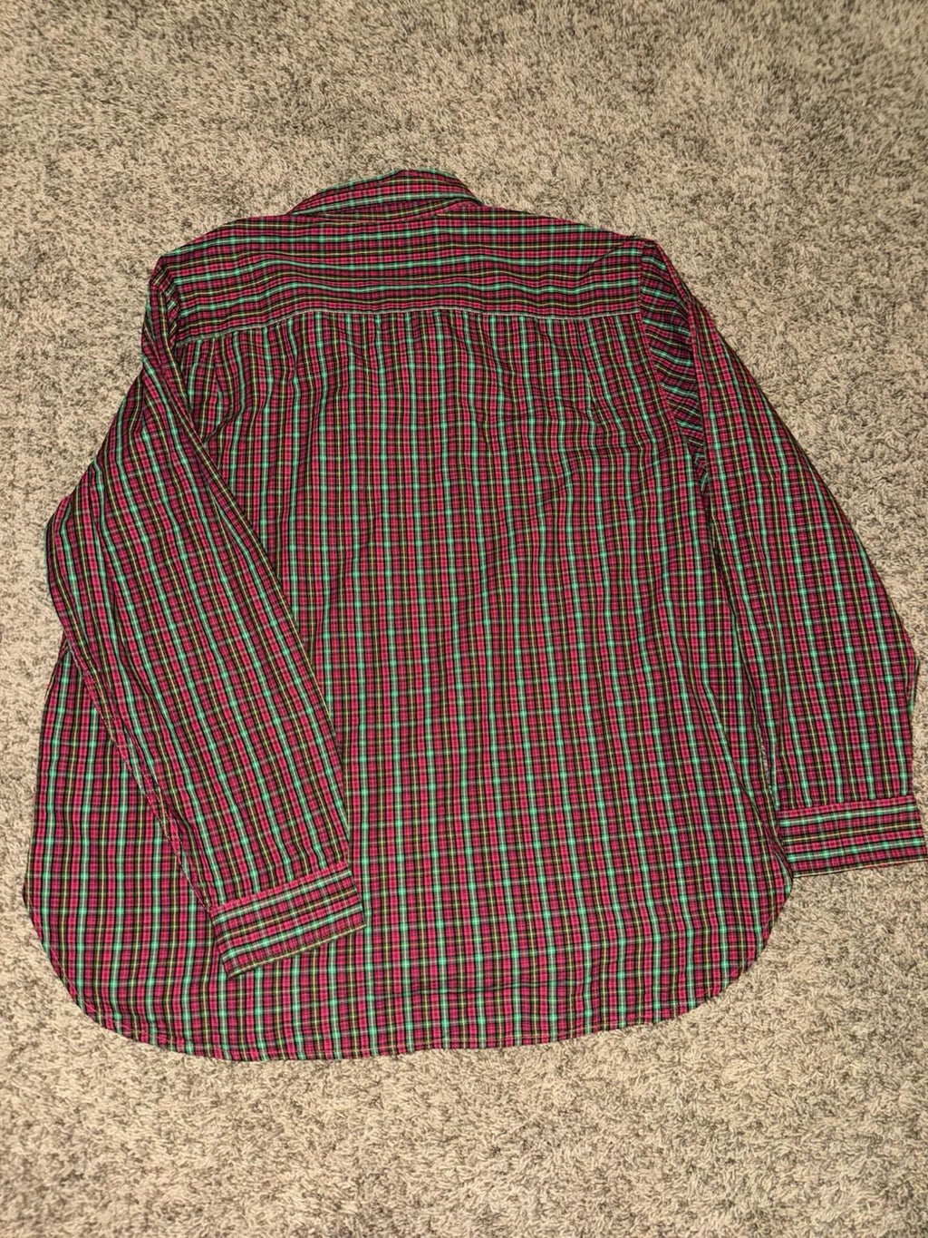 Men's Urban Outfitters Red & Green Plaid Long Sleeve Button Up Shirt Size Large