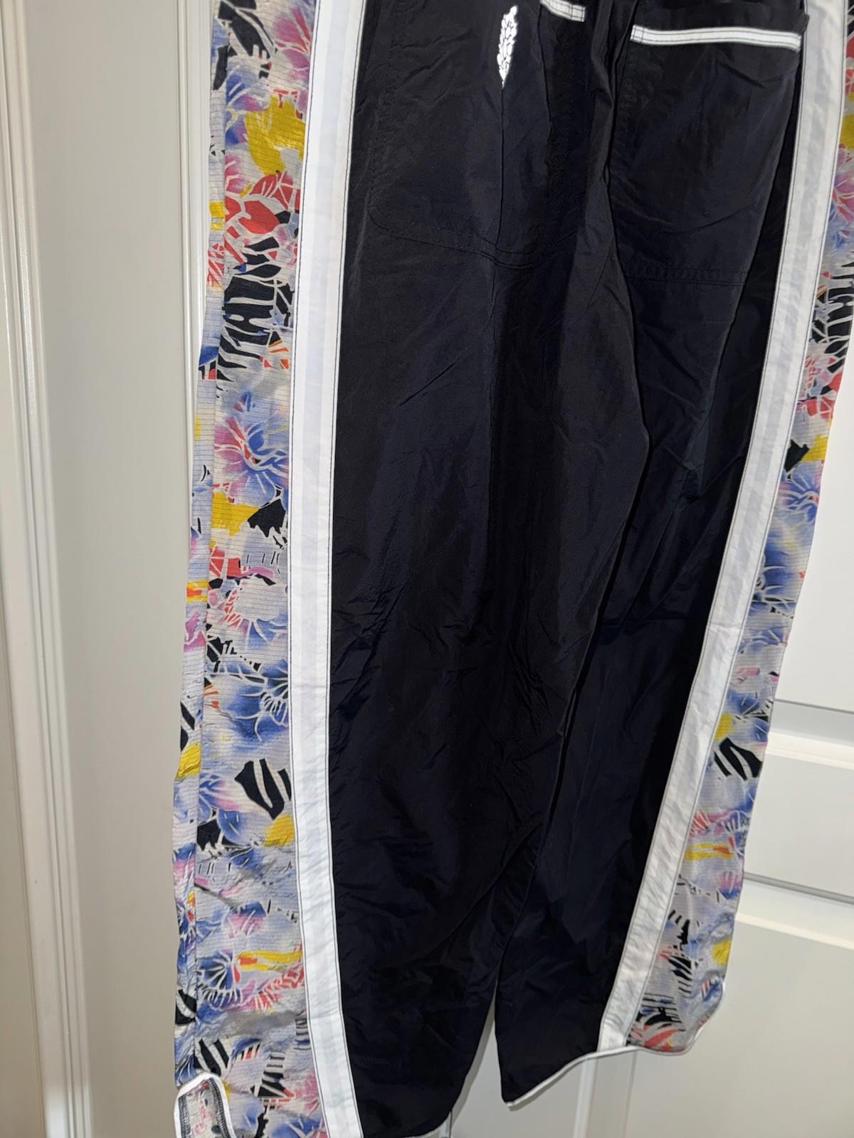 FP Movement Champ Is Here Printed Pants Black Floral Womens XS Track Pants NEW!