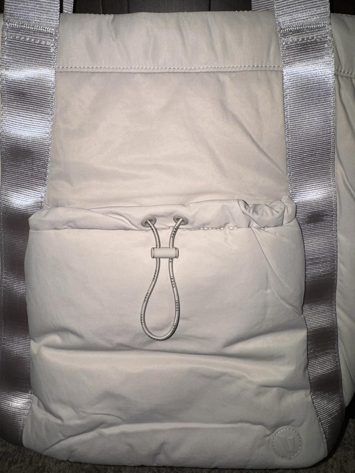 RARE Sold Out Brand New w/tag Vuori - All Around Tote Cream White new style NEW