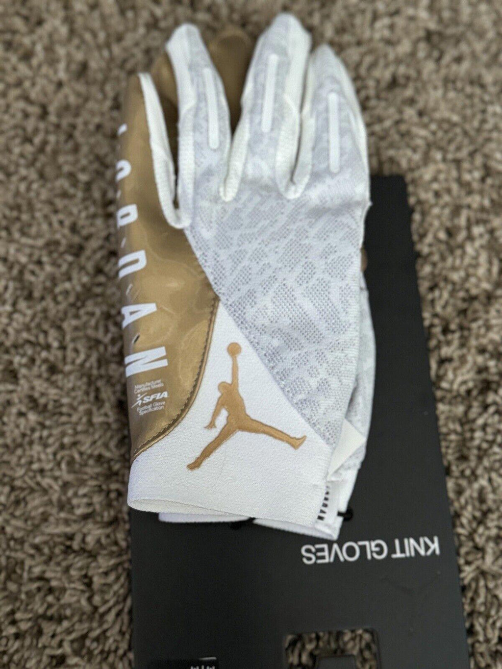 Nike Jordan Vapor Knit 4.0 Football Gloves White Gold sz MED