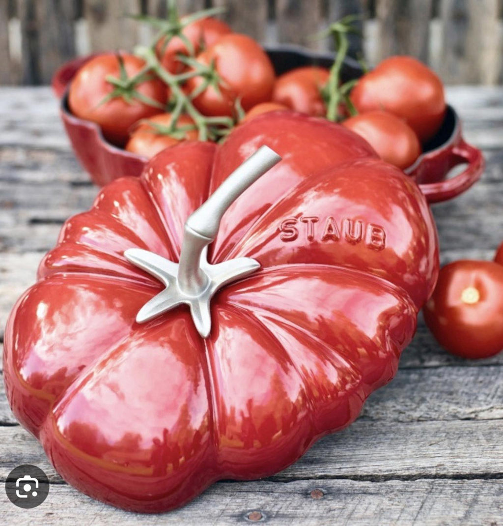 STAUB Cast Iron Tomato Cocotte Dutch Oven RED New With Box 2.9L RED