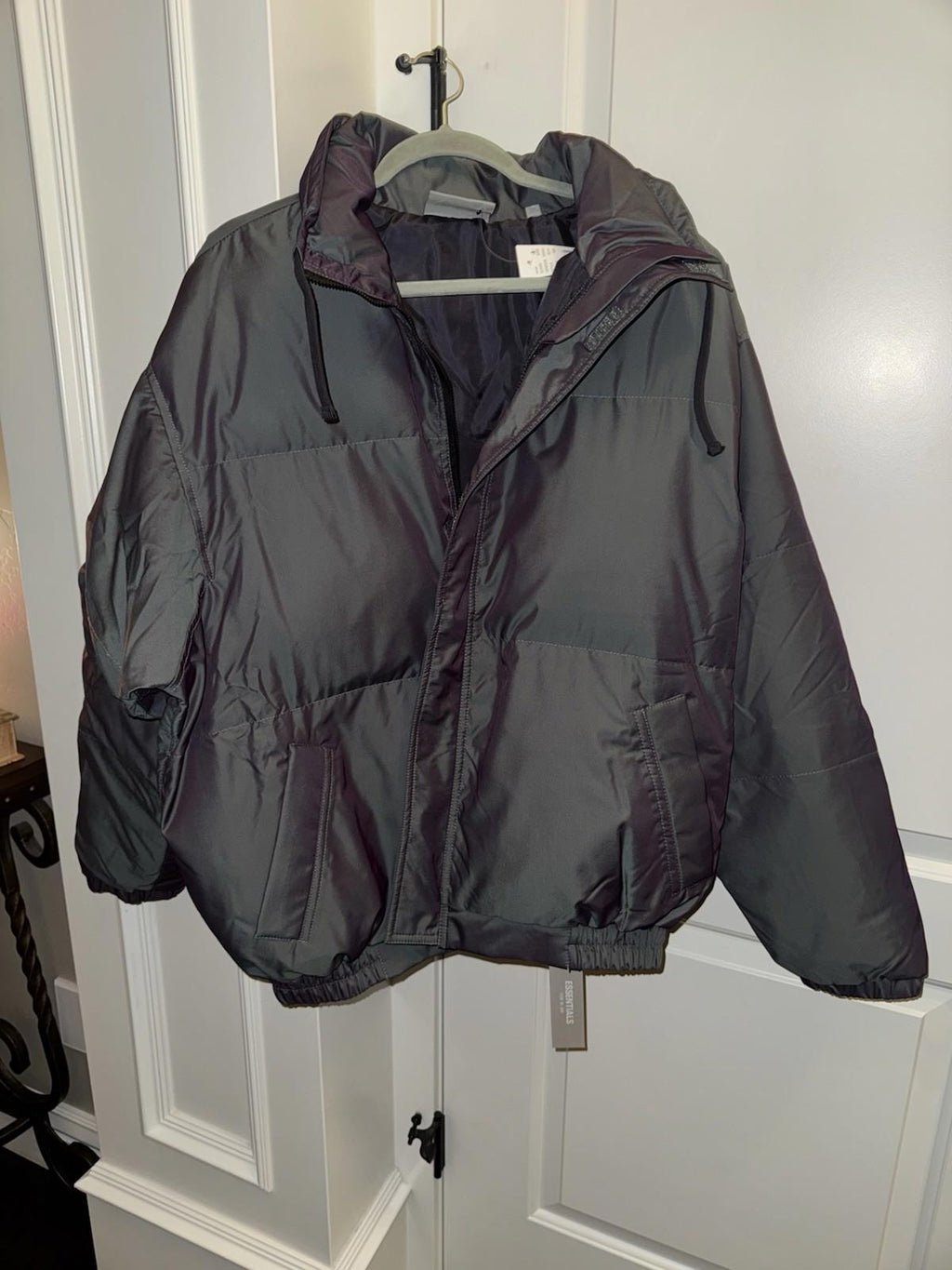 Essentials Fear Of God Jacket Medium iridescent Puffer Down Quilted Full Zip NEW