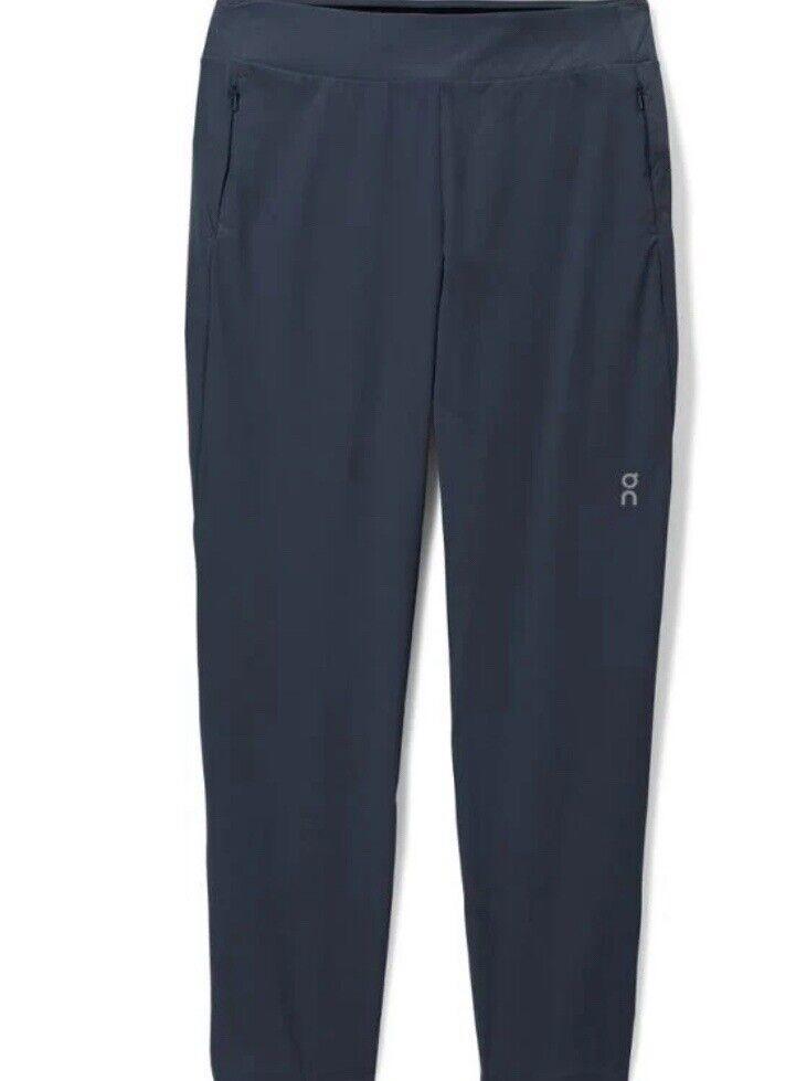 ON CLOUD WMN Lightweight Running Pants Knee Vent Navy Med.