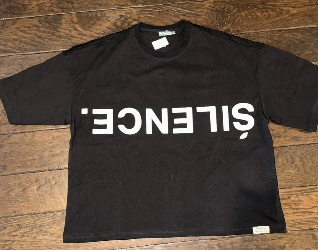 NEW! Black Onyx Apparel “Silence” Graphic T-shirt Crop Med NWOT Courtside
