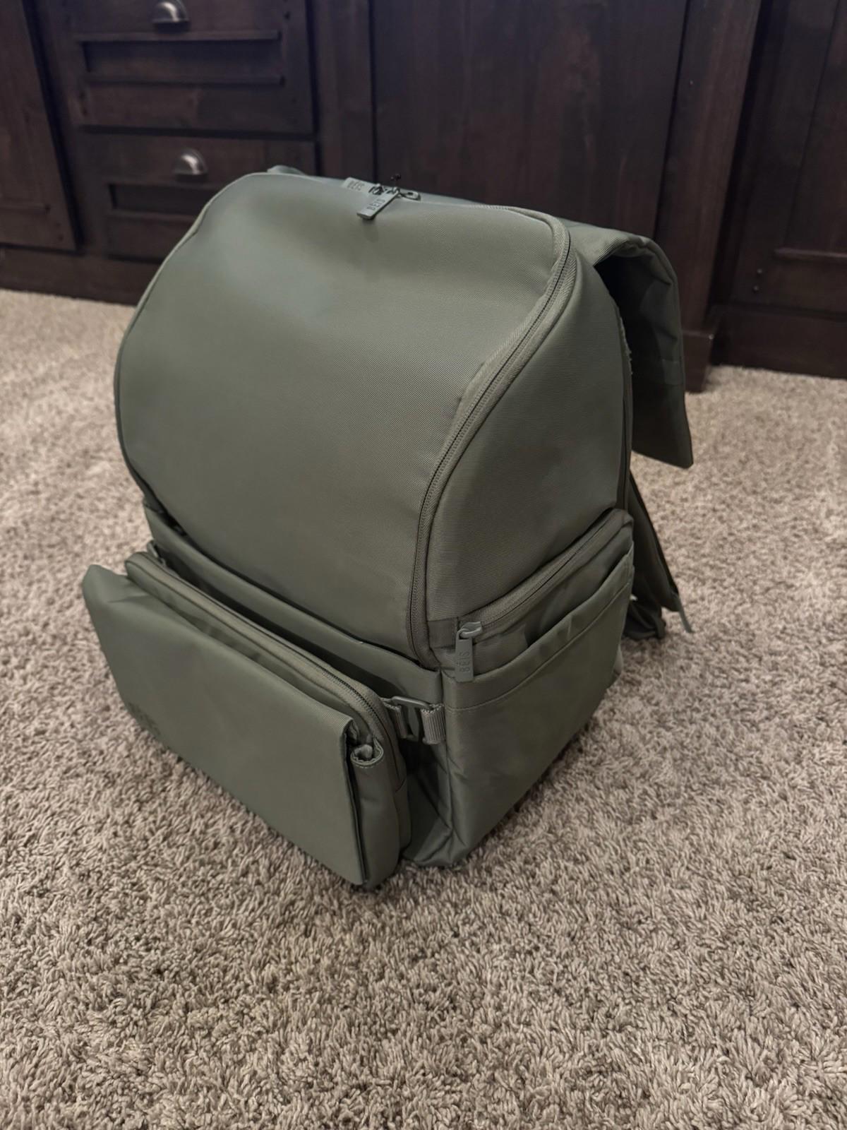 BEIS The Ultimate Diaper Backpack in Olive 24.42L NEW! SOLD OUT ONLINE!