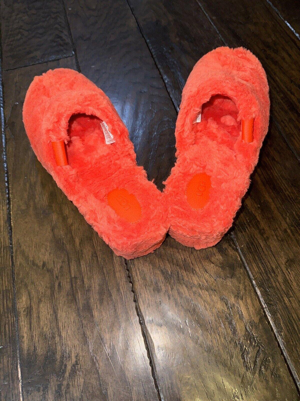 UGG FUZZ SUGAR CLOG RED SLIPON FAUX FUR SANDAL US 8