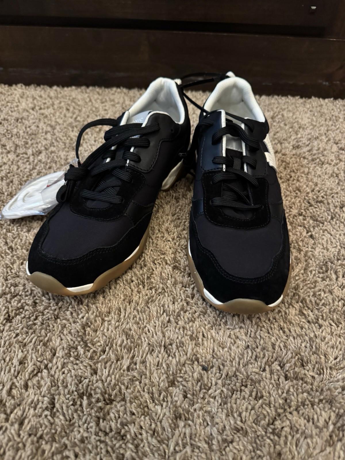 Vionic Women's Walk Slim Glide Sneaker Sz 9 US. NWOB