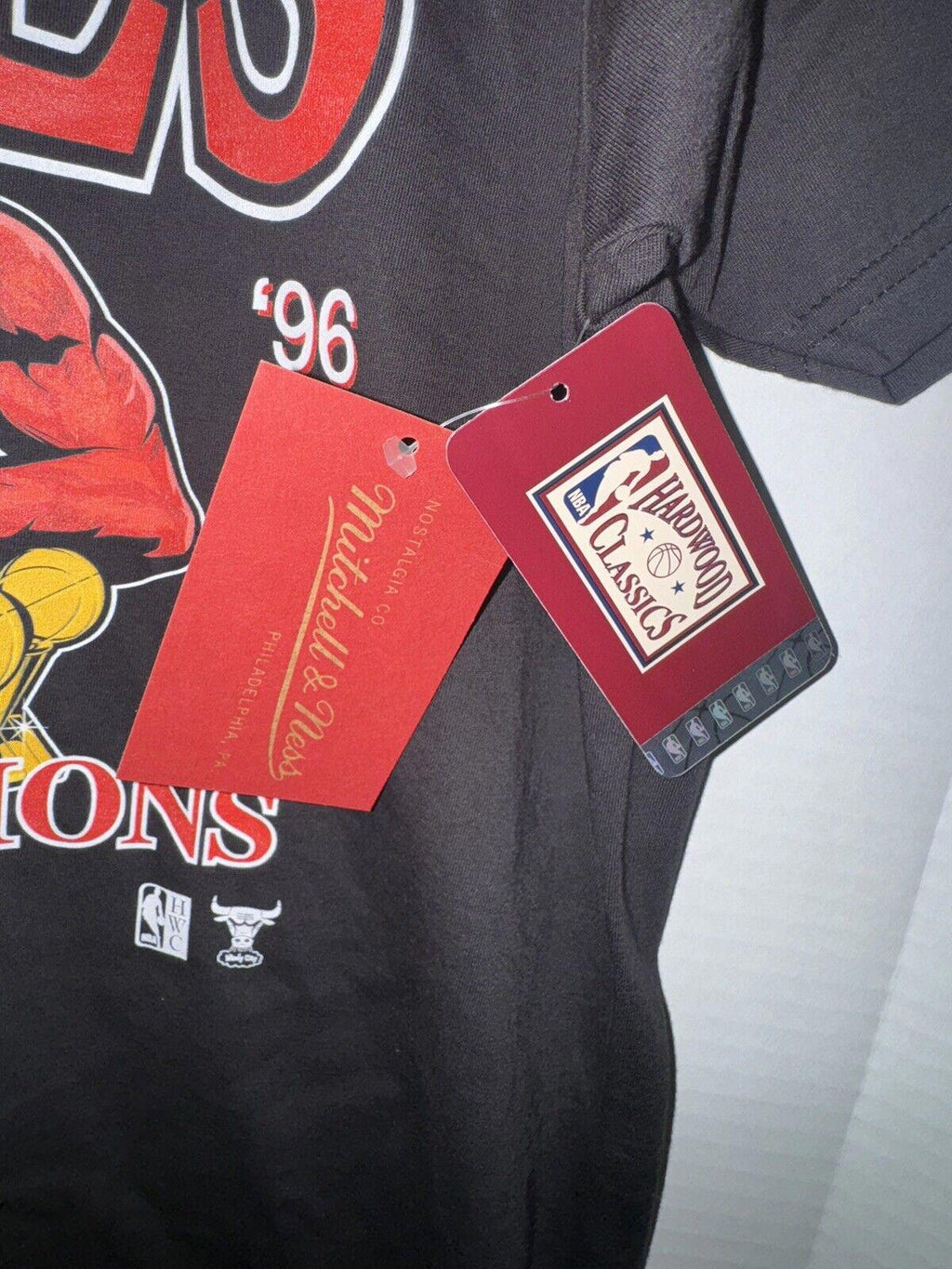 Mitchell & Ness Chicago Bulls 6 Time Champions tee XL
