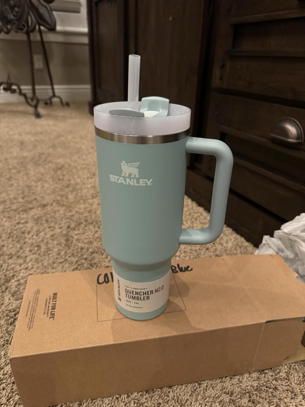 STANLEY The Flowstate Quencher H2.0 Tumbler 40 oz Seafoam NEW! Sold out color!