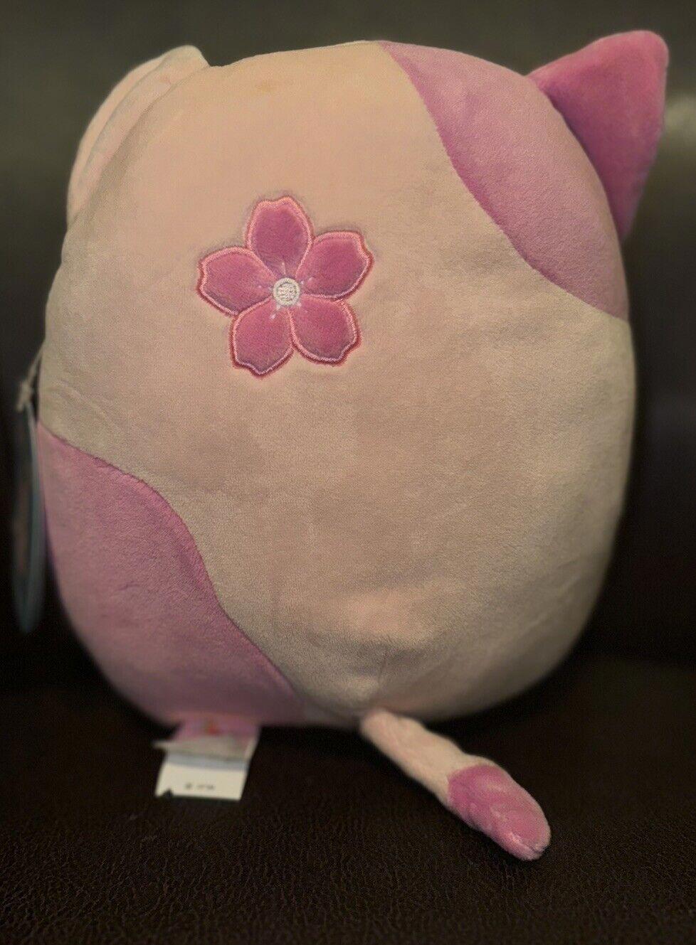 Squishmallow 8"  Roseanne Pink Sakura Cat Hot Topic NWT!