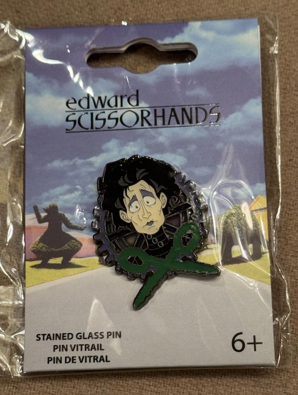NEW Loungefly Edward Scissorhands Cameo Enamel Pin