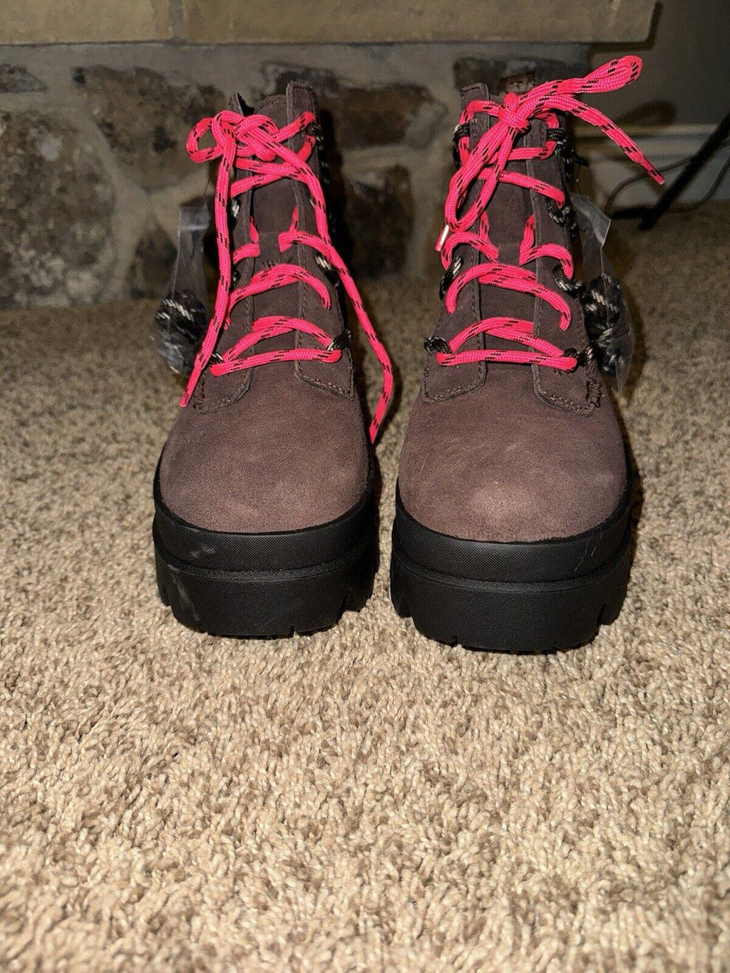 UGG BRISBANE LACE-UP SUEDE PLATFORM BOOTS SIZE 9.5