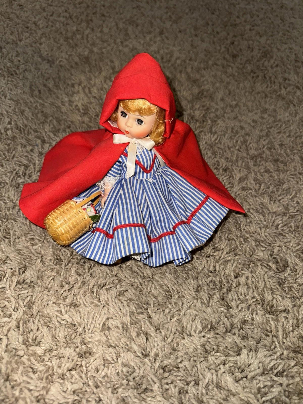 Vintage Madame Alexander Dolls Lot Collection of 5 some with tags - 8”
