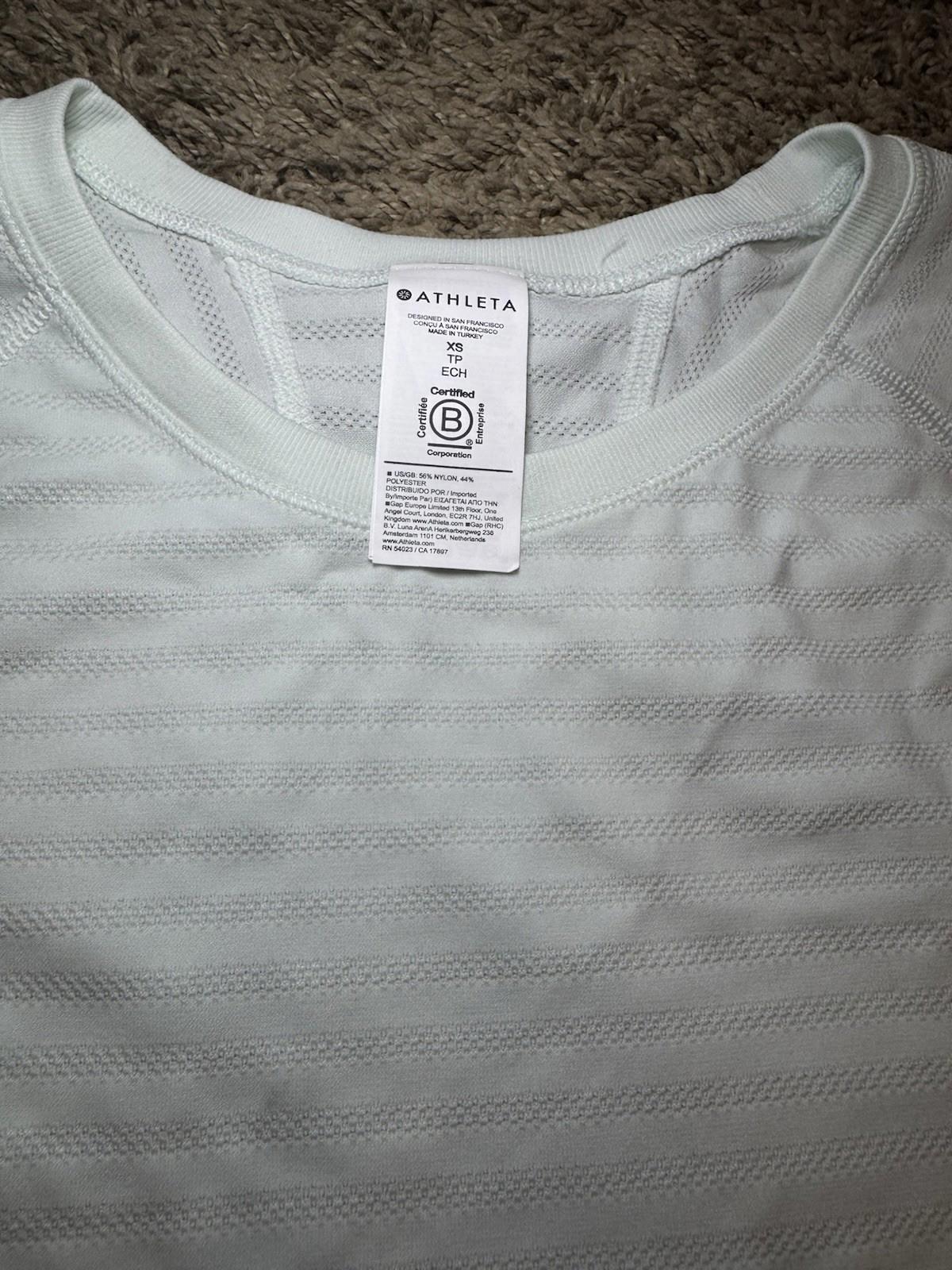 Women NEW Athleta Momentum Seamless XS Short Sleeve Tee Mint Tint #109 NEW