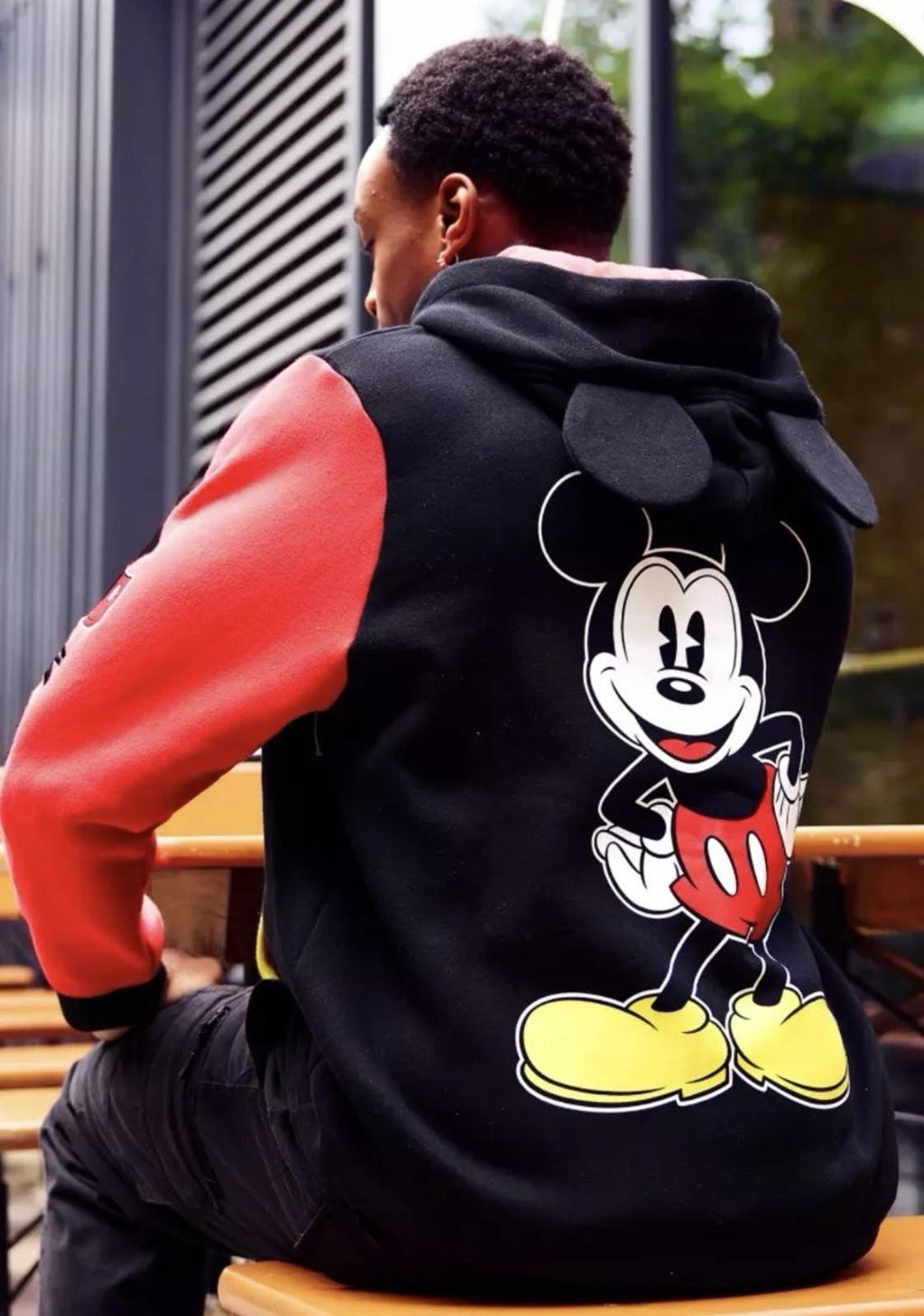 NEW! Disney Mickey Mouse ''Best of Mickey'' Zip Hoodie for Adults. Large NWT