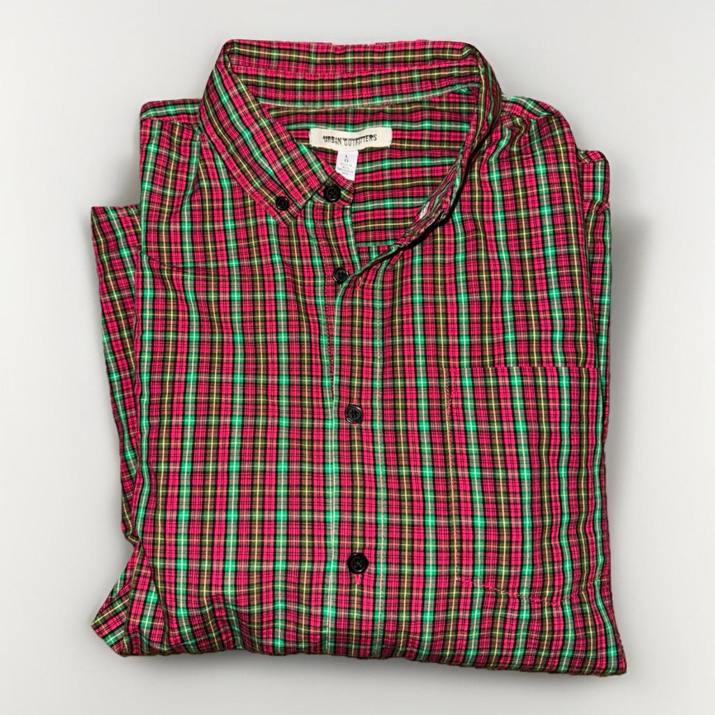 Men's Urban Outfitters Red & Green Plaid Long Sleeve Button Up Shirt Size Large