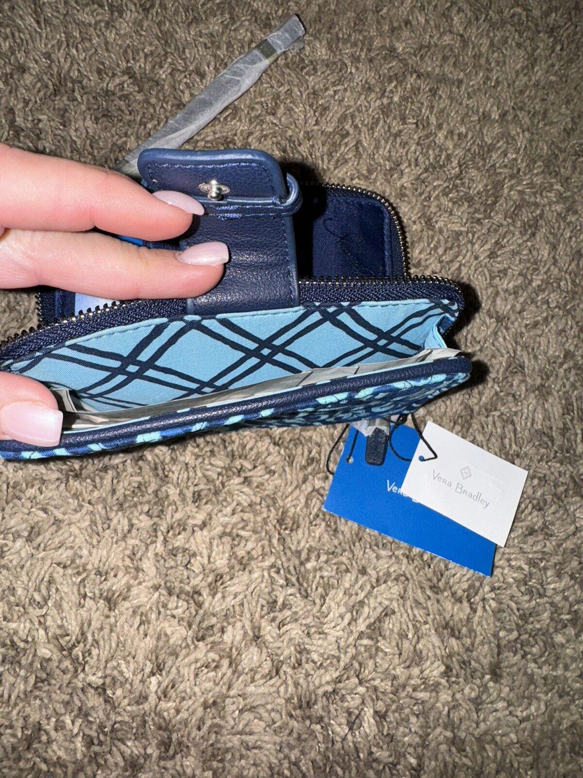 Vera Bradley RFID Smartphone Wristlet 15705 Navy & Teal- NWT