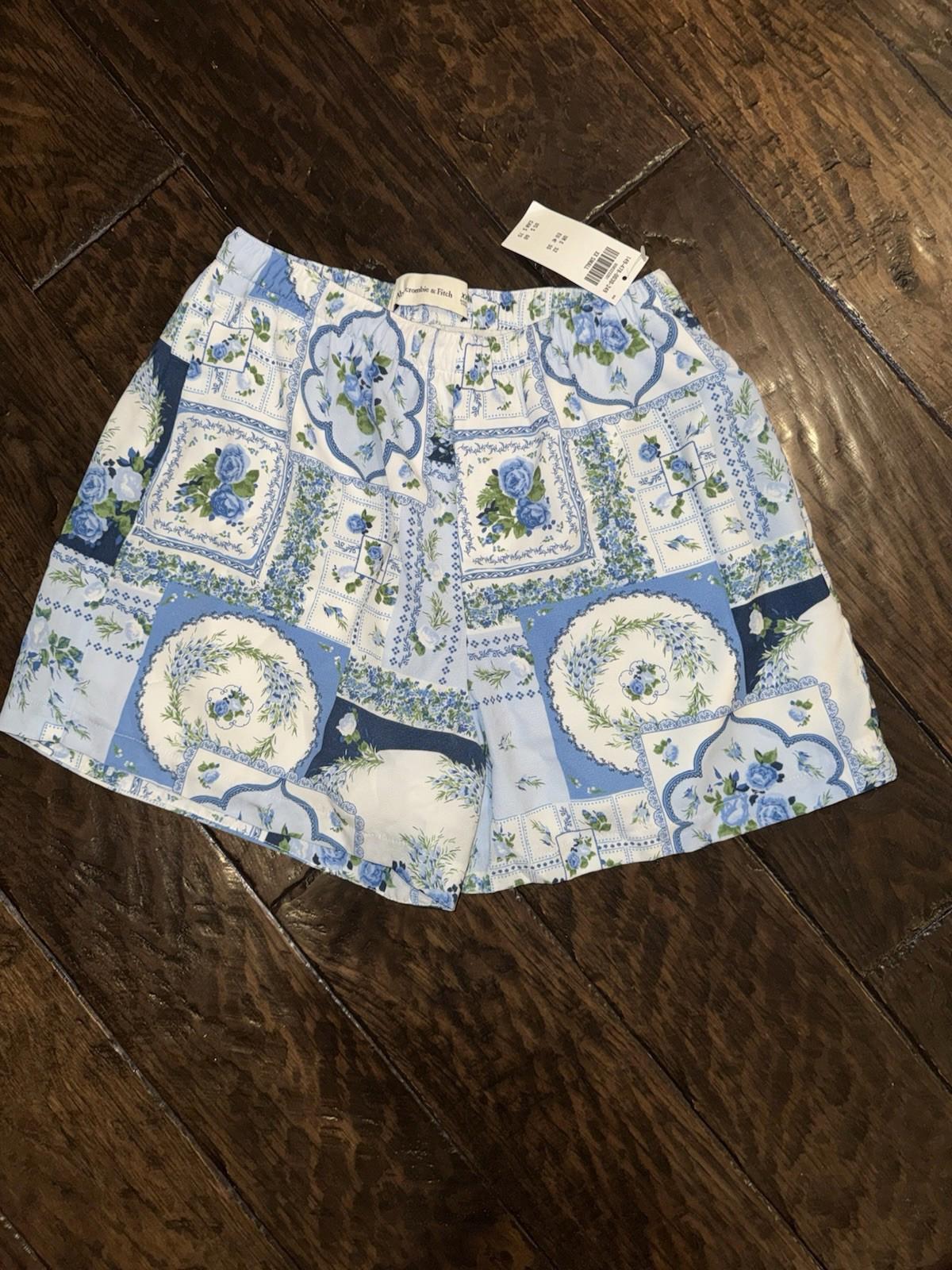 NEW Abercrombie & Fitch Blue Faux Silk Pull-On Short Blue floral- Size XXS