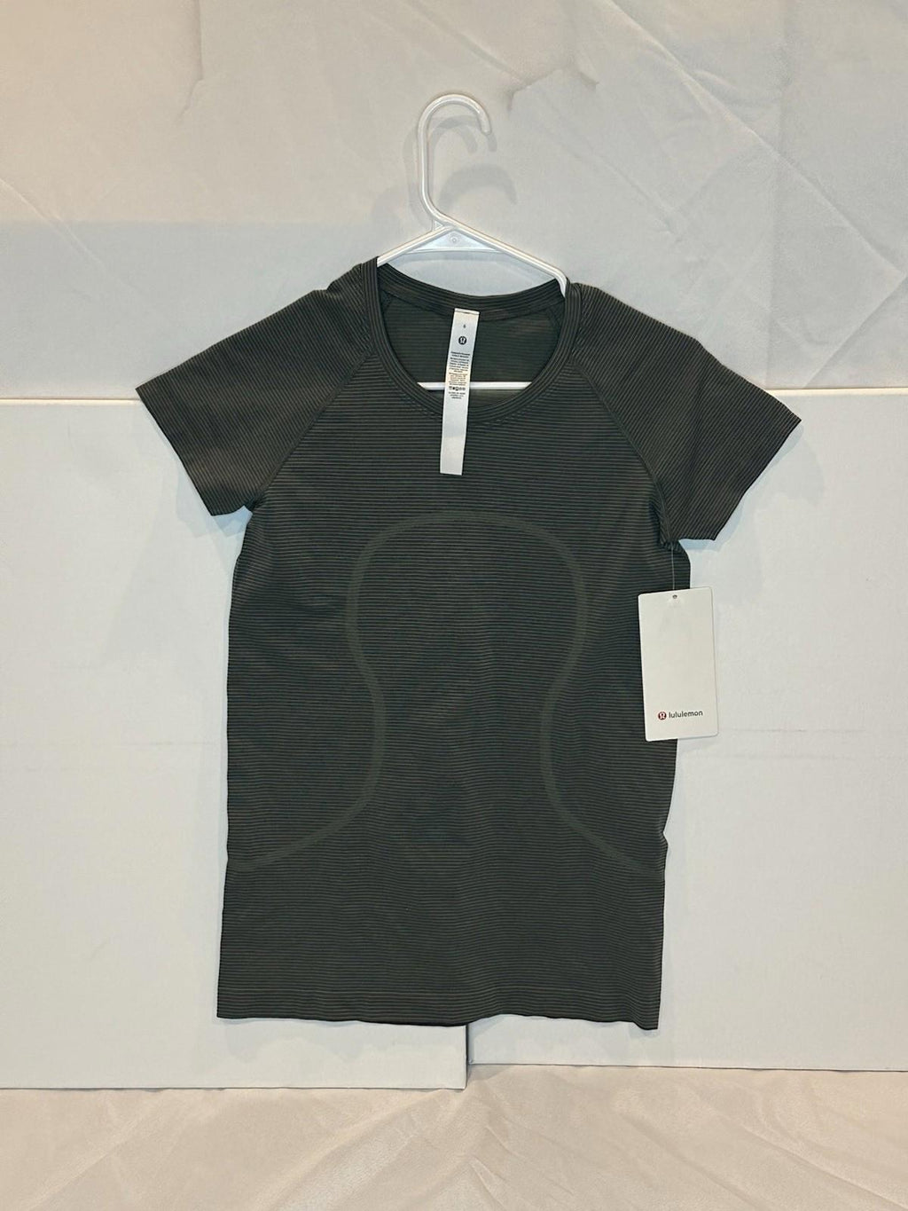 Lululemon Swiftly Tech Short-Sleeve Shirt 2.0 NWT SIZE 2 Green NEW