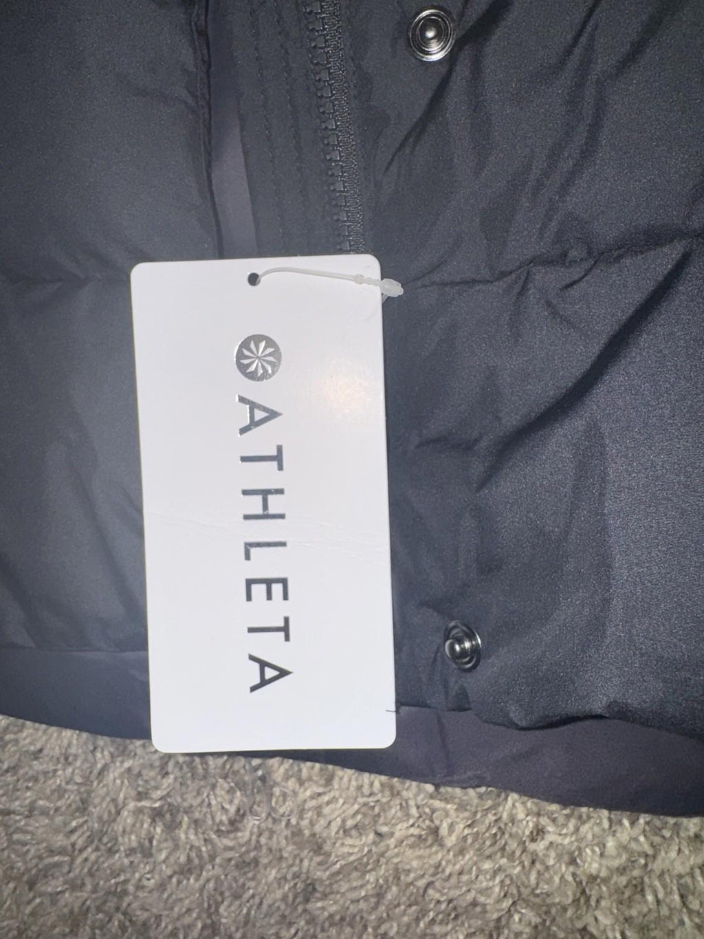 ATHLETA Women’s Downtown Gilet Puffer Vest Size XS Black NEW! Sold out online!