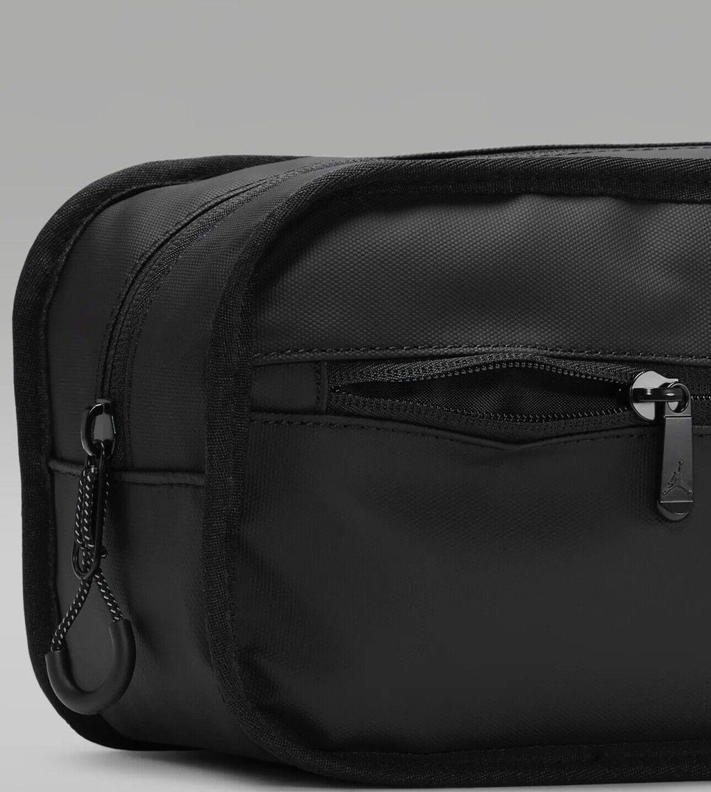 Nike Air Jordan Men's Travel Dopp Kit Clutch Toiletries Bag