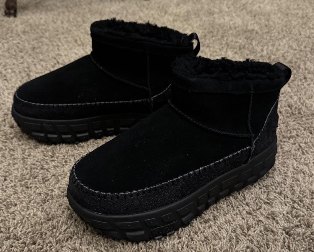 UGG Venture Daze Ultra Mini Black Men's Boots Black/Black 1158200 Mens Size 9
