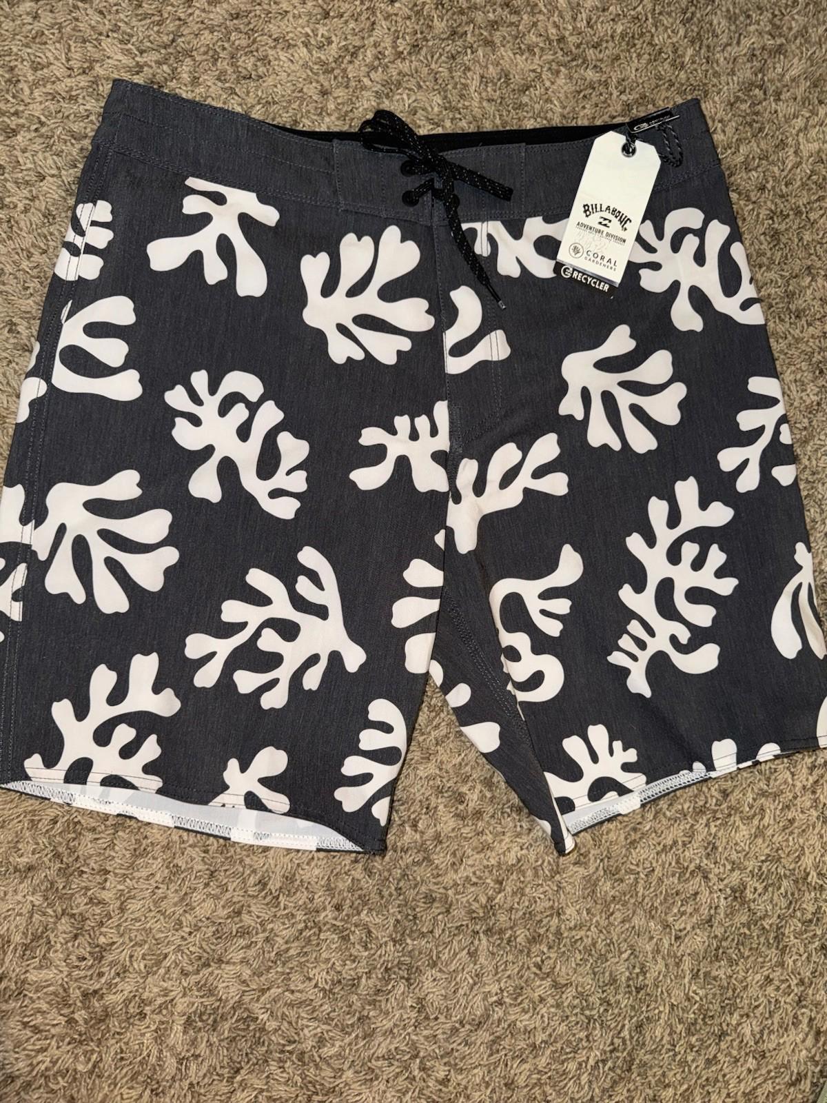 Billabong Horizon Pro Board Shorts Regular Length  Size 32 NWT
