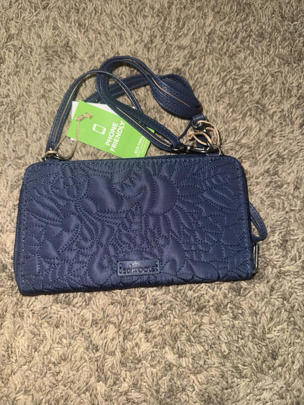NEW! Sakroots Artist Circle - Eco-Twill Smartphone Crossbody Bag Wristlet