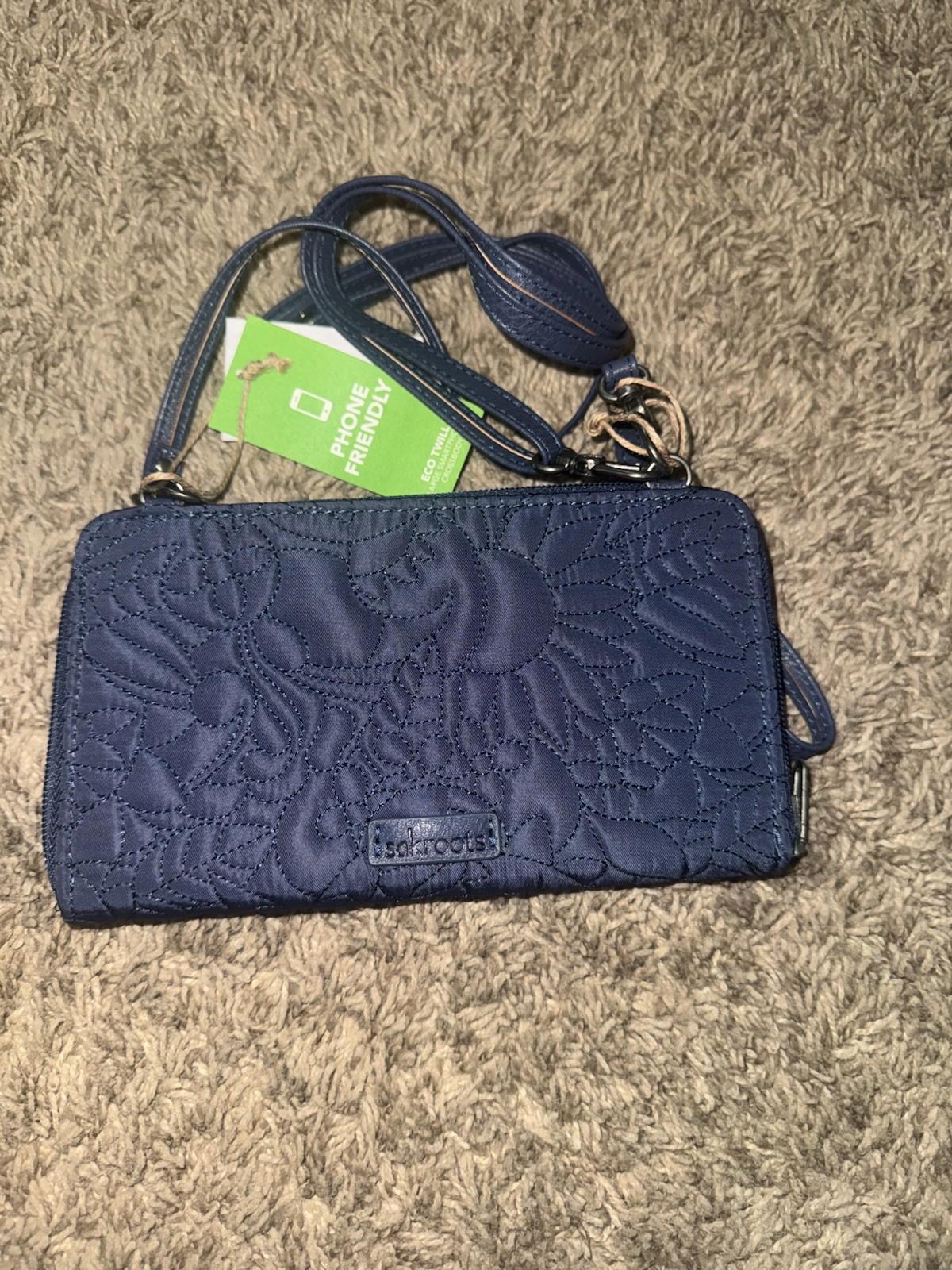 NEW! Sakroots Artist Circle - Eco-Twill Smartphone Crossbody Bag Wristlet