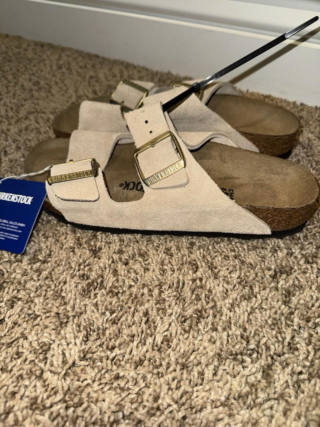 NWOB Birkenstock Arizona Suede Leather sandals in sandcastle. Soft Footbed NEW
