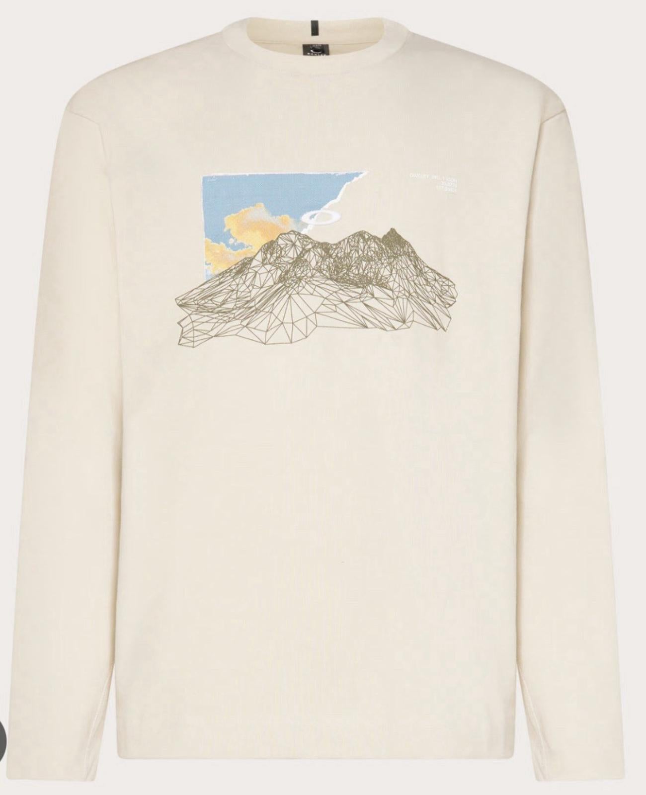 NEW Oakley Outdoor long-sleeve tee In mist color XL. MSRP $50 NWT