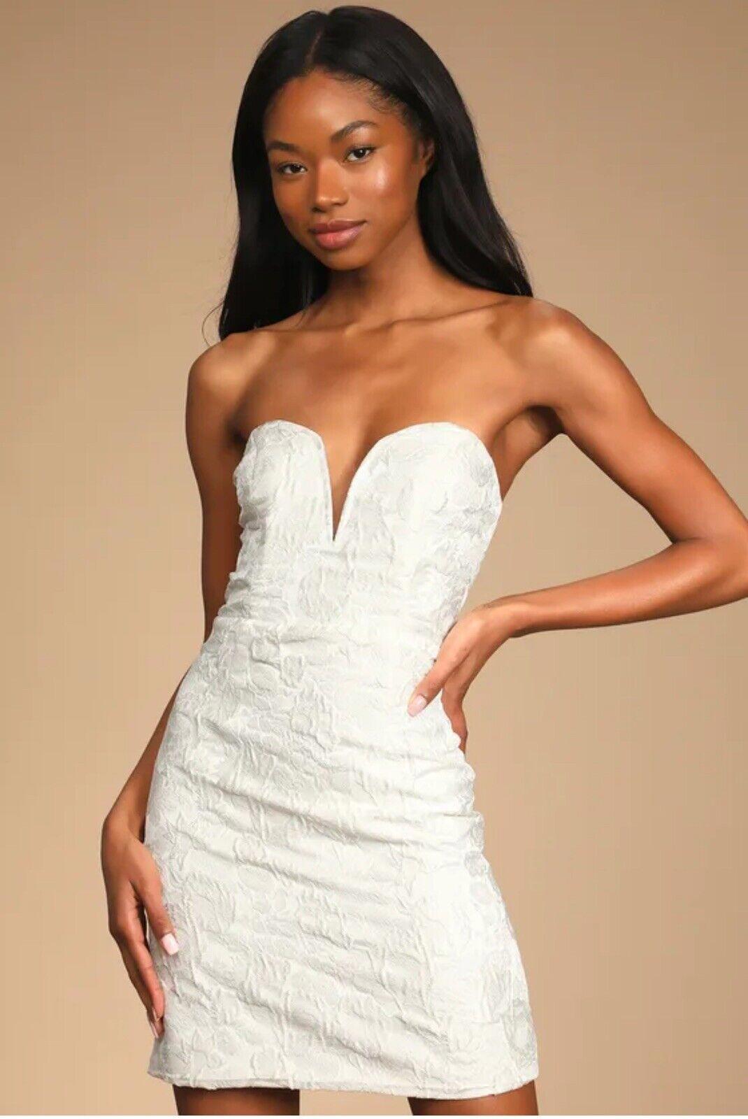 Lulu’s White Floral Jacquard Strapless Mini Dress Large. NWT